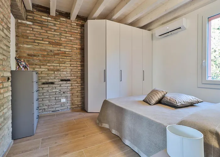 Luxury - Agnini 1 * Castelfranco Emilia